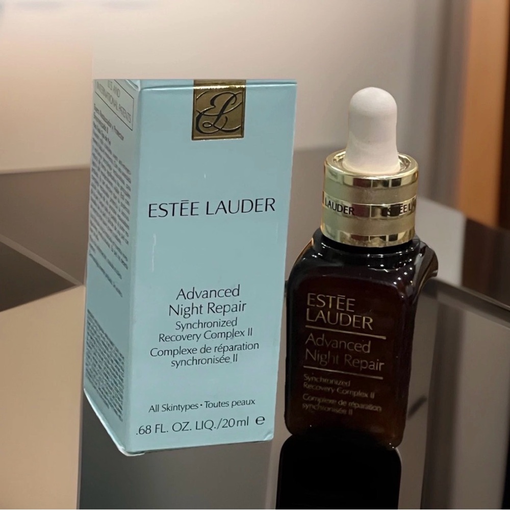 Estee Lauder Advanced Night Repair Serum - New in Box 20ml
